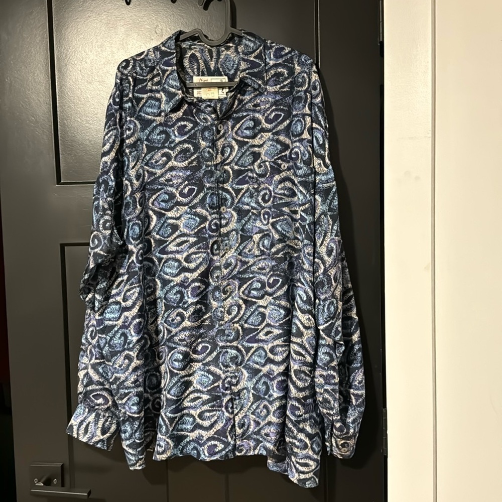 Nino Foriero 100% silk Blue and Purple Watercolor Printed Buttondown Longsleeve